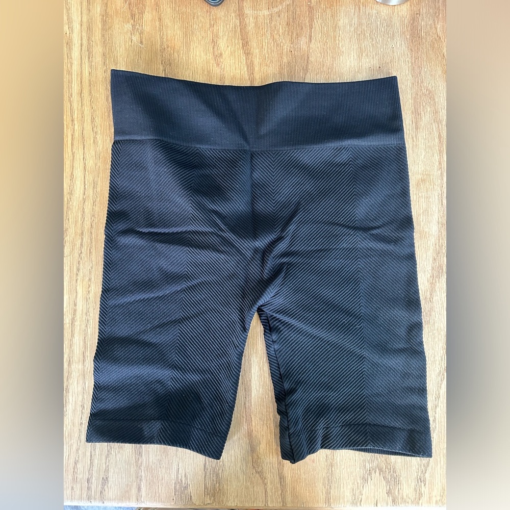 Nikki Bikki biker short, size os but small/medium fit, never worn